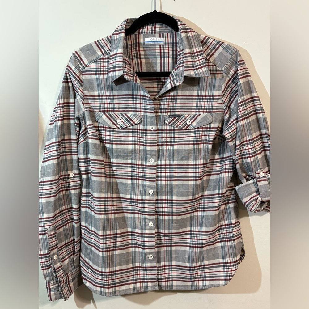 Columbia Women's Large‎ button up Gray and Cranberry Plaid shirt long sleeve